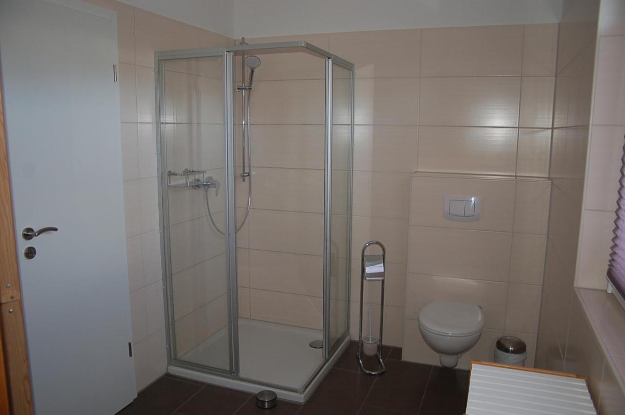 Behagliches Ferienhaus Zaunkoenig -Mit Kamin Und Sauna Tanne Exteriör bild